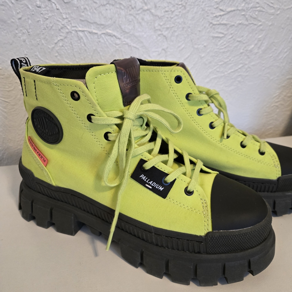 Palladium Lime and Black High-Top Boots